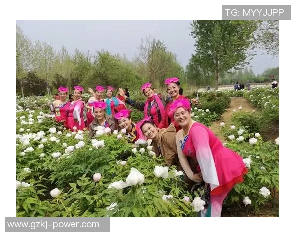 成龙与足球明星的精彩邂逅盘点那些难忘的瞬间与友谊