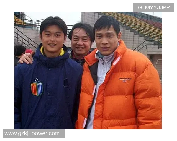 足球明星李彦的成长历程与辉煌成就全解析